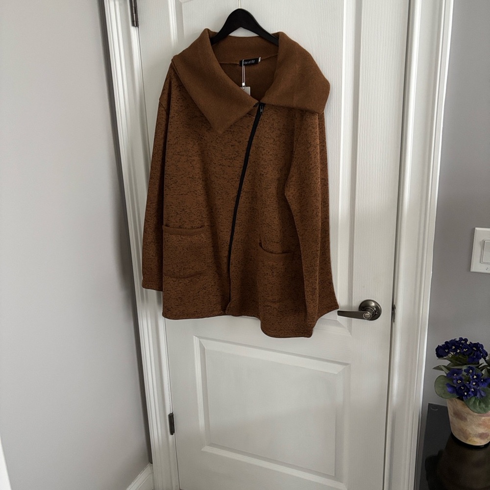 Elegant Brown Women's Coat